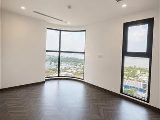 Cần tiền bán nhanh căn góc bo cong 2pn chỉ 66tr/m2 tại beverly vinhomes grand park