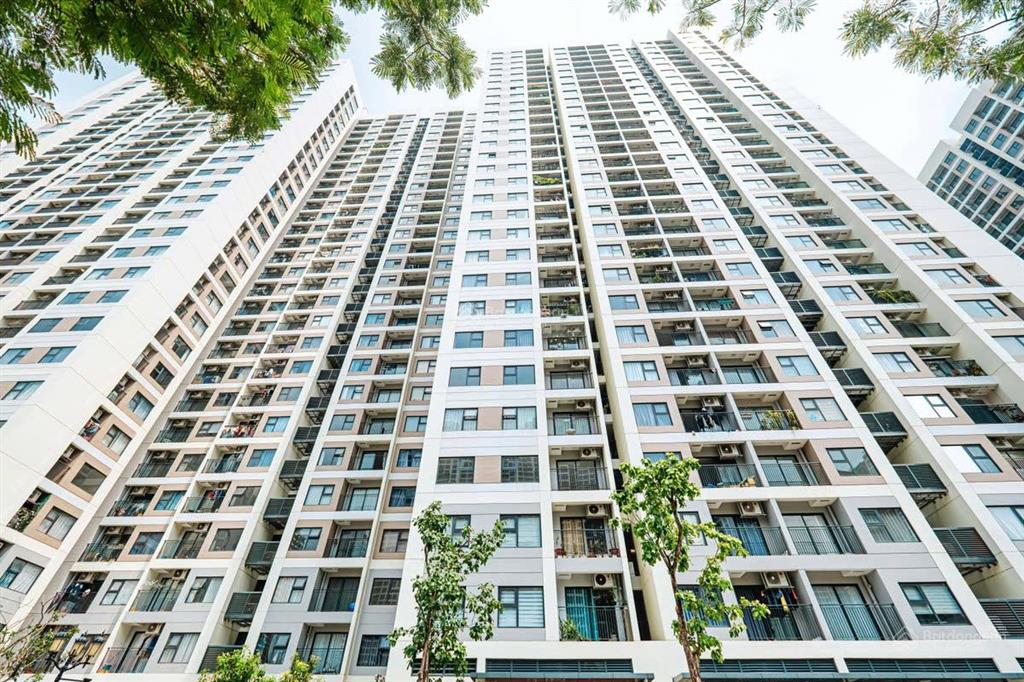Chính chủ muốn bán gấp căn 2pn sổ sẵn, tầng trung tại phân khu origami vinhomes grand park