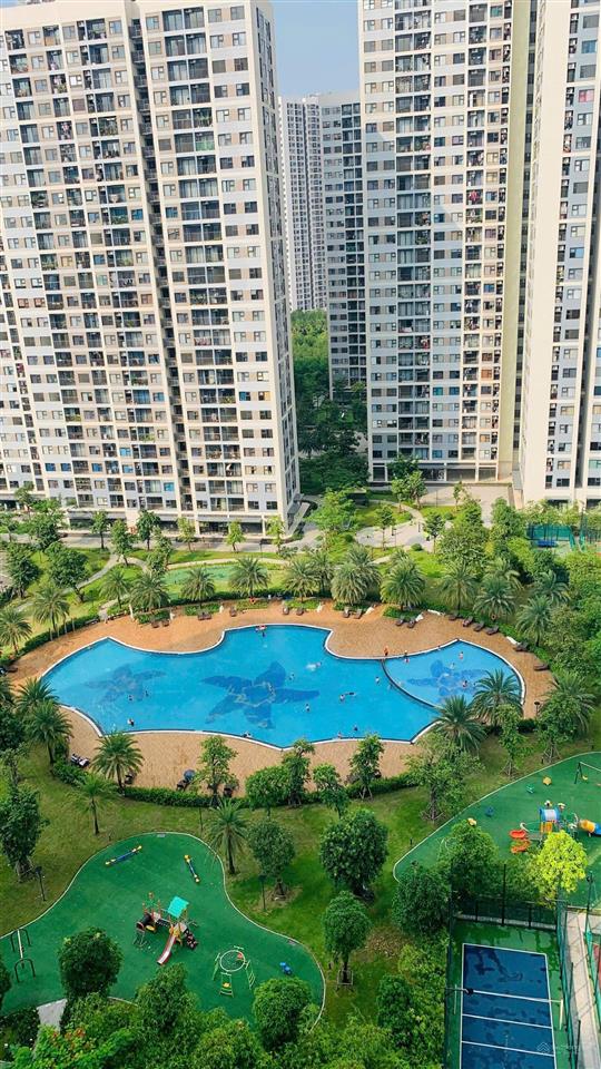 Gia đình chuyển công tác nên cần bán lại căn 1n+ đang ở rất giữ gìn tại rainbow vinhomes grand park
