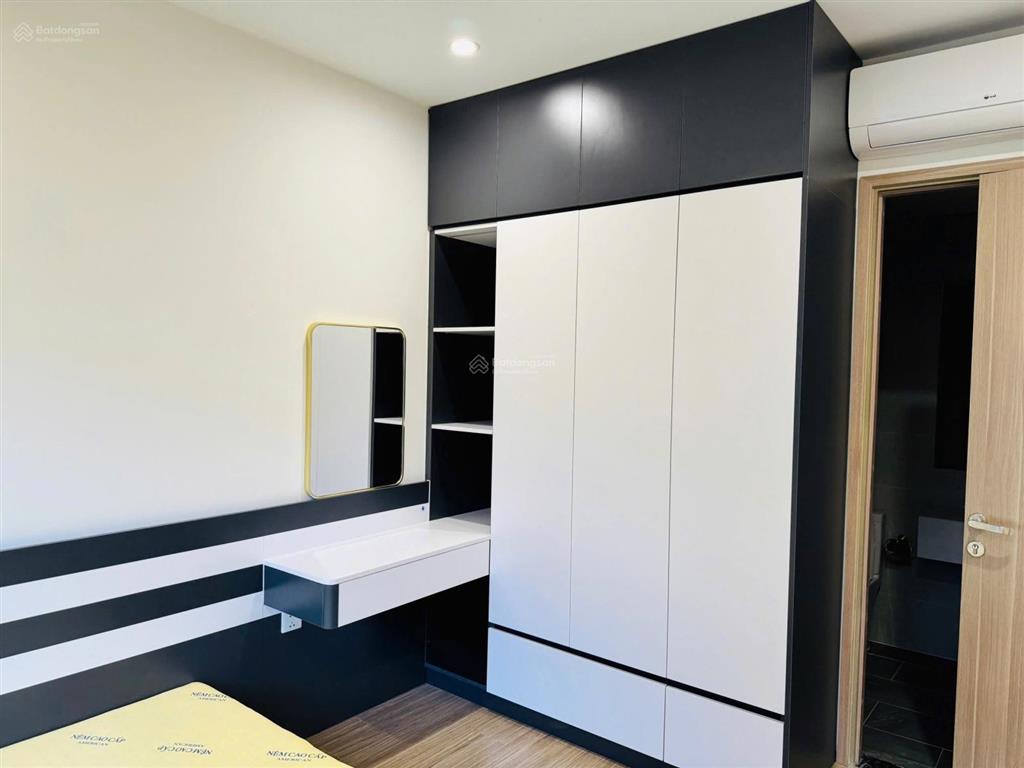 Gia đình chuyển công tác nên cần bán lại căn 2pn tại origami vinhomes grand park đang ở rất giữ gìn