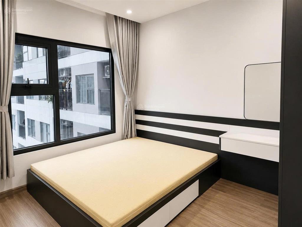 Gia đình chuyển công tác nên cần bán lại căn 2pn tại origami vinhomes grand park đang ở rất giữ gìn