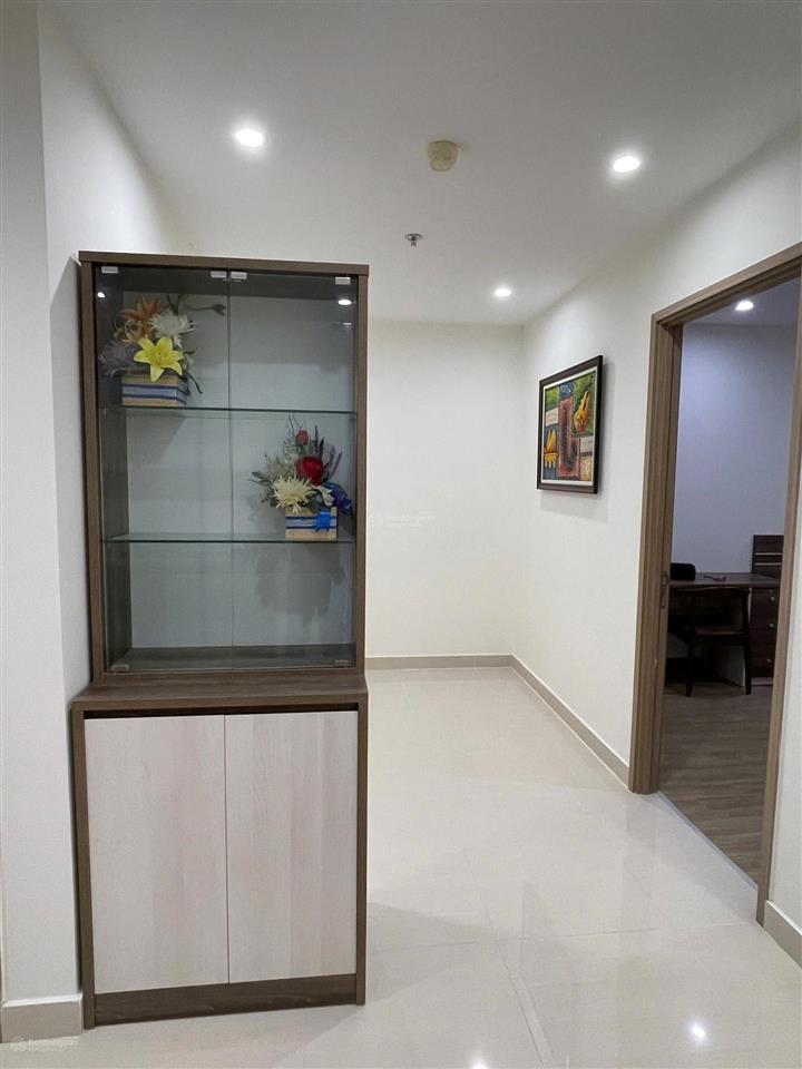 Gia đình tôi cần bán lại căn 1pn+ tại vinhomes grand park do không còn sử dụng thường xuyên.