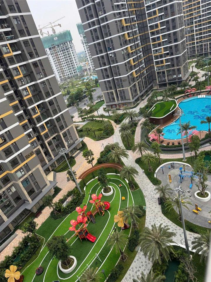 Cắt lỗ hơn trăm triệu căn 2pn+ diện tích lớn tại beverly solari vinhomes grand park  full nội thất