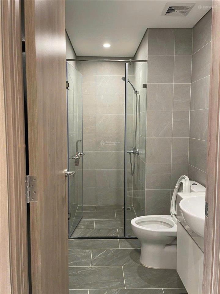 Cắt lỗ hơn trăm triệu căn 2pn+ diện tích lớn tại beverly solari vinhomes grand park  full nội thất