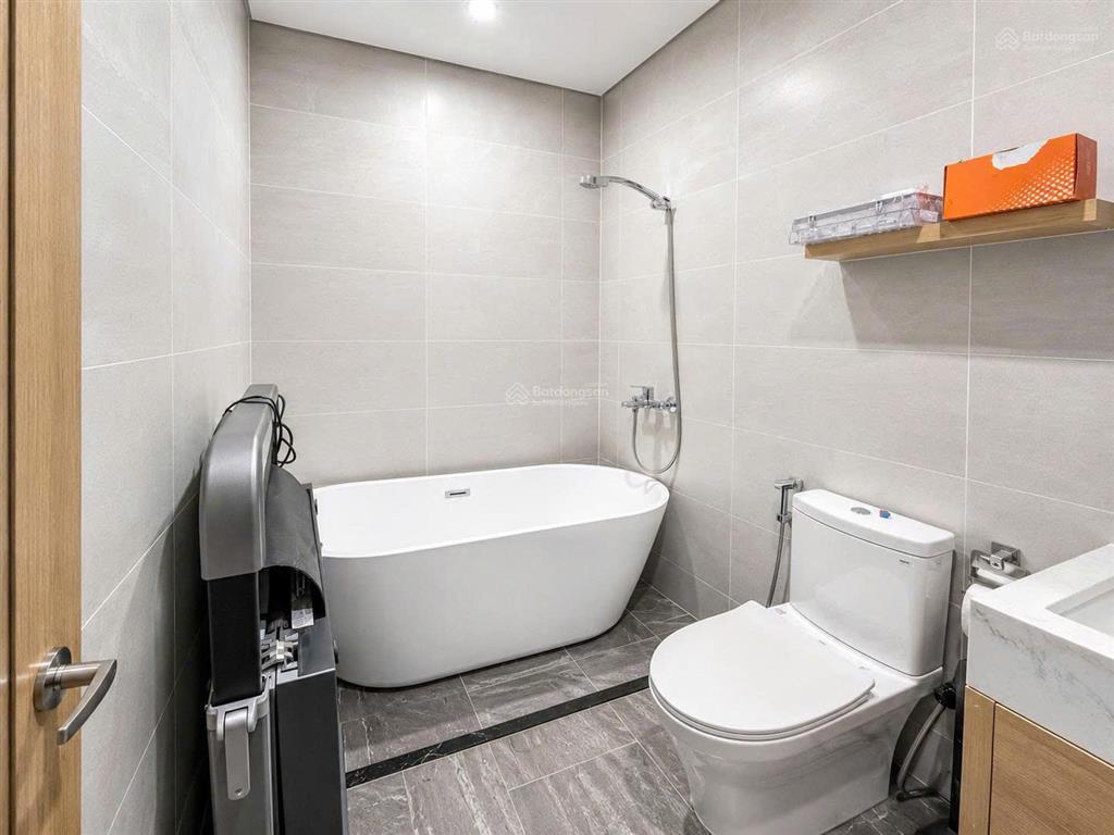 View triệu đô, căn 2pn cực rẻ chỉ 61tr/m2 bao phí tại the beverly solari vinhomes grand park