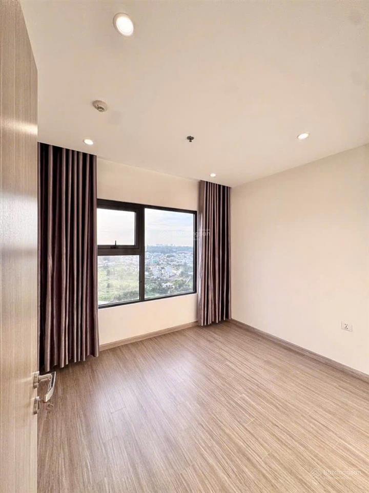 Chính chủ cắt lỗ 2pn+ giá đẹp  sổ sẵn  nhận nhà ngay tại vinhomes grand park