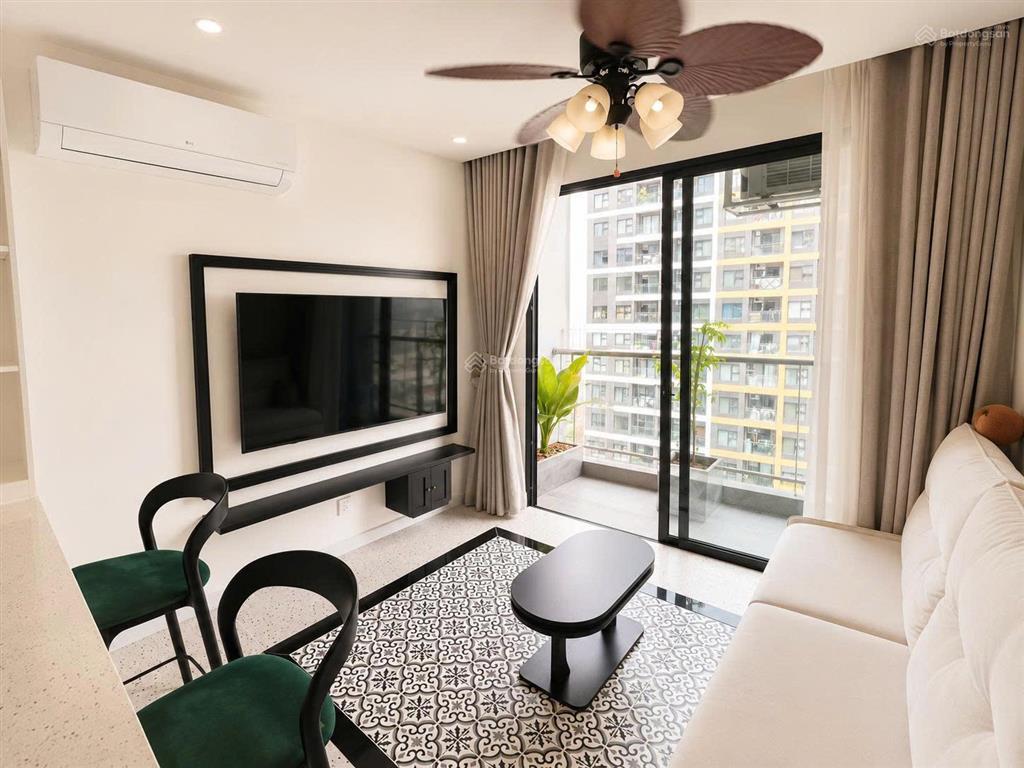 Chủ cắt lỗ căn 1pn+ full nội thất cao cấp, đang thuê 10.3tr/tháng tại vinhomes grand park  bao phí