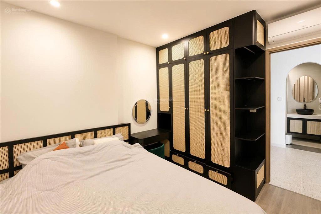 Chủ cắt lỗ căn 1pn+ full nội thất cao cấp, đang thuê 10.3tr/tháng tại vinhomes grand park  bao phí