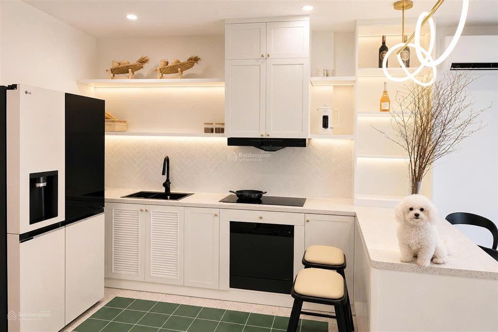Chủ cắt lỗ căn 1pn+ full nội thất cao cấp, đang thuê 10.3tr/tháng tại vinhomes grand park  bao phí