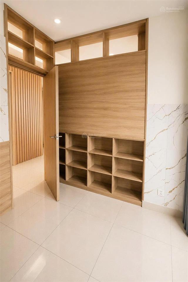 Hàng hiếm! bán gấp căn 2pn+ full nội thất gỗ thiết kế riêng view cực thoáng tại vinhomes grand park