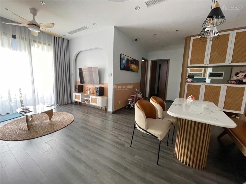Quỹ hàng 2pn chủ cắt lỗ gần 400tr  chỉ 3.25 tỉ đã bao phí tại vinhomes ocean park  đủ nội thất