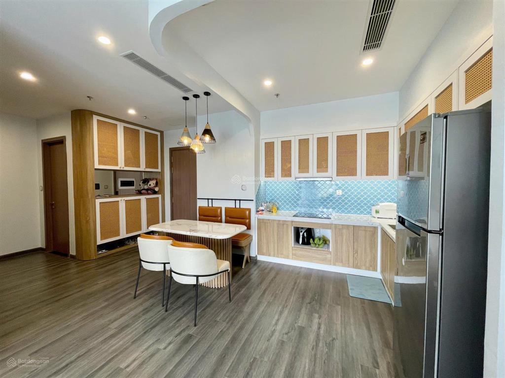 Quỹ hàng 2pn chủ cắt lỗ gần 400tr  chỉ 3.25 tỉ đã bao phí tại vinhomes ocean park  đủ nội thất