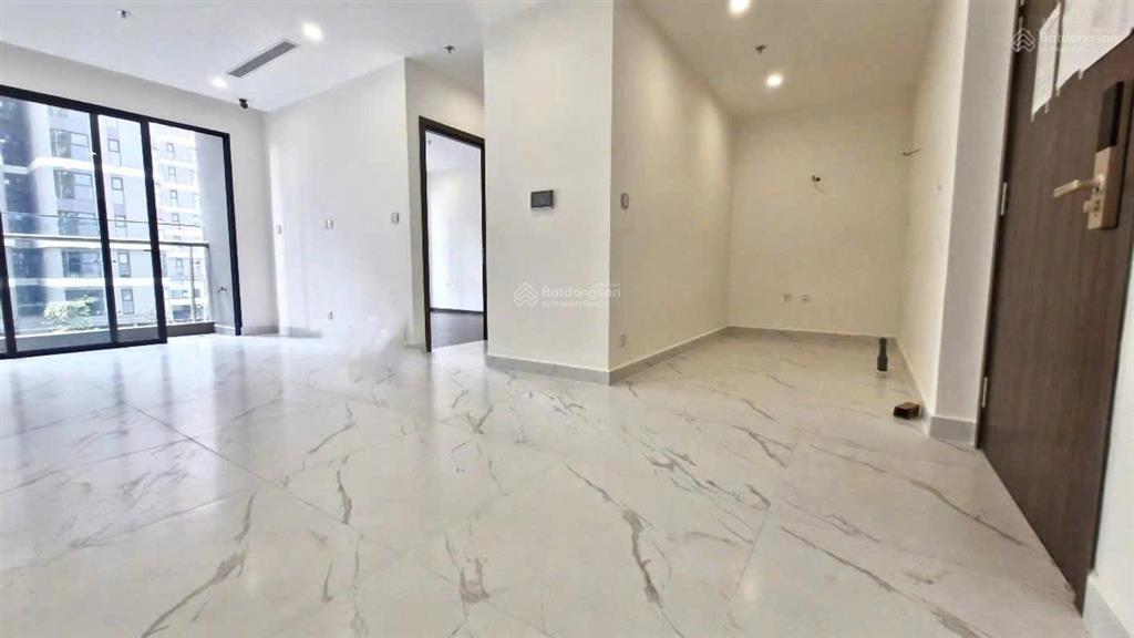 Giá thấp hơn giá thị trường, chủ gửi căn 2n2wc 79m2, full đồ tại the beverly  vinhomes grand park