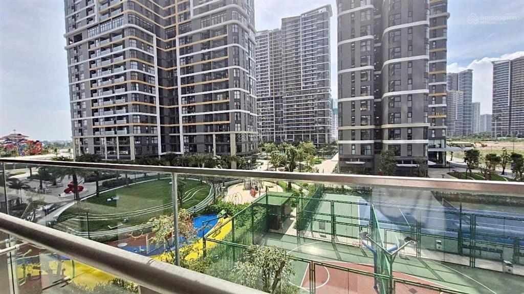 Giá thấp hơn giá thị trường, chủ gửi căn 2n2wc 79m2, full đồ tại the beverly  vinhomes grand park