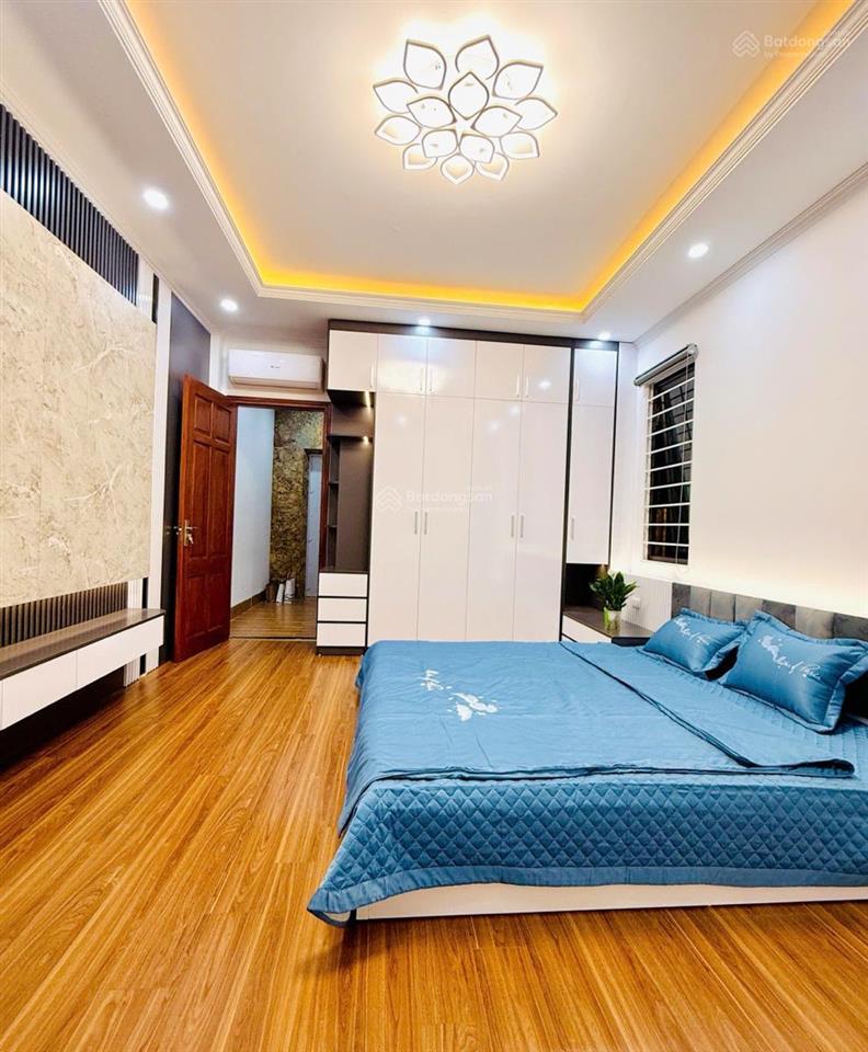 Nhà đẹp hồ hạ đình, dân xây chắc chắn, 60m2 5 tầng, ô tô đỗ cửa, ngõ thông kinh doanh