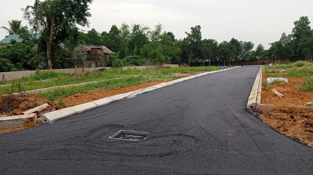 Cần bán đất từ 100 500m2 tại thôn hợp thung, xã thanh sơn, huyện lương sơn