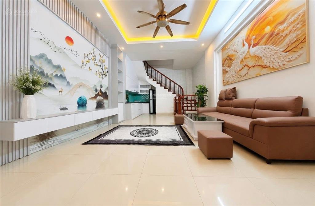Nhà định công 34m 4 tầng 3pn gần ô tô chánh giá tốt sổ đẹp