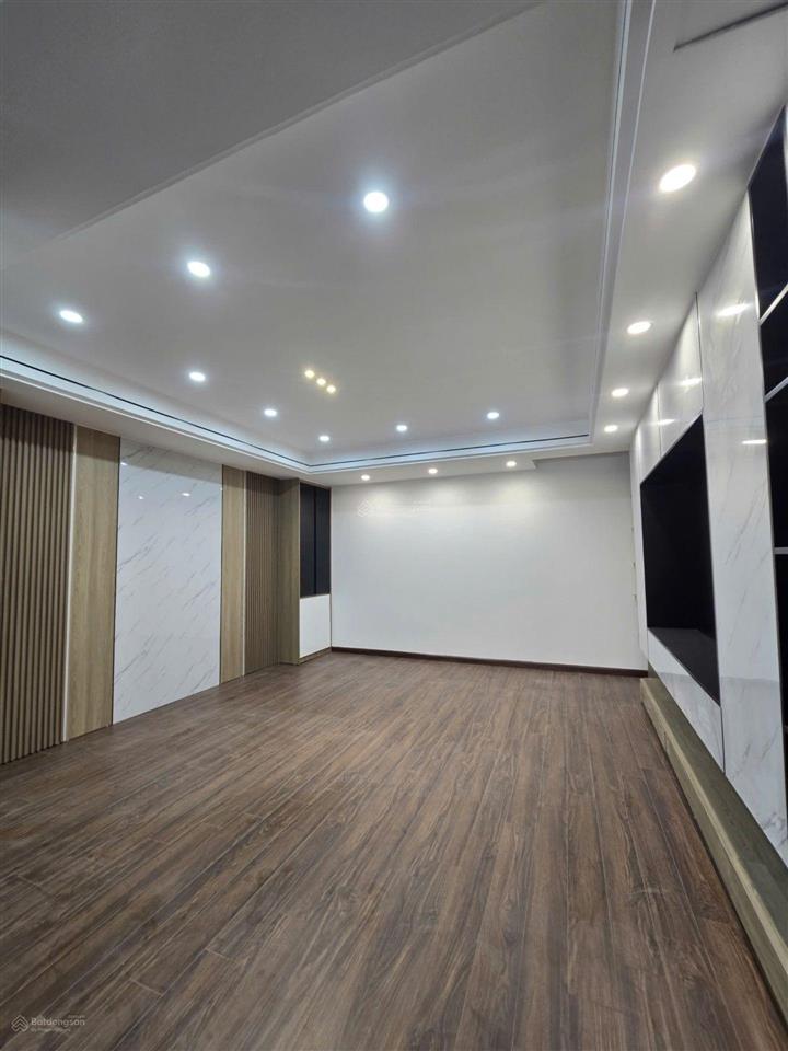 Bán nhà phân lô phố giáp bát 75m2 7t 10pn kk thang máy trc nhà ô tô tránh vỉa hè 2 bên ở và làm vp