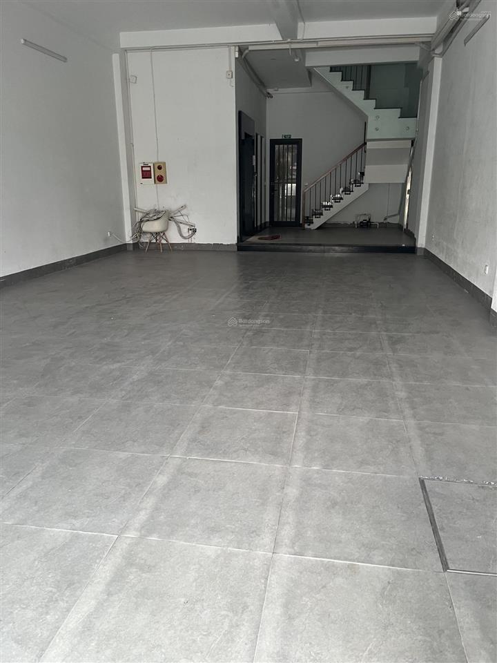 Cho thuê nhà nguyên căn 120m 6t mt7m vỉa hè 60m thang máy mặt phố quận ủy hoàng mai kinh doanh các