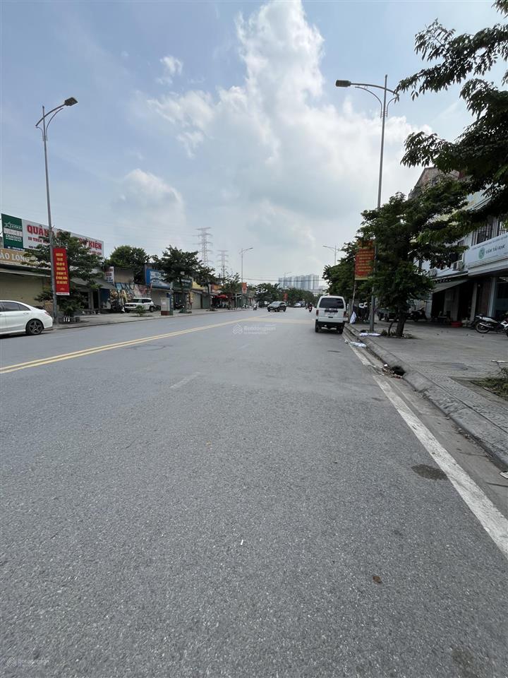 Cho thuê nhà nguyên căn 120m 6t mt7m vỉa hè 60m thang máy mặt phố quận ủy hoàng mai kinh doanh các
