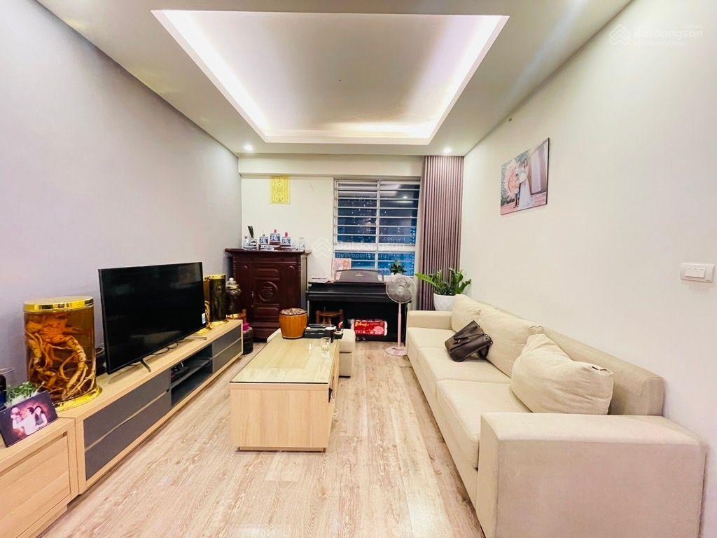 Bán căn hộ chung cư 70m 2pn 2vc thuộc kđt hồng hà eco city tứ hiệp yên sở sau viện nội tiết ko gian
