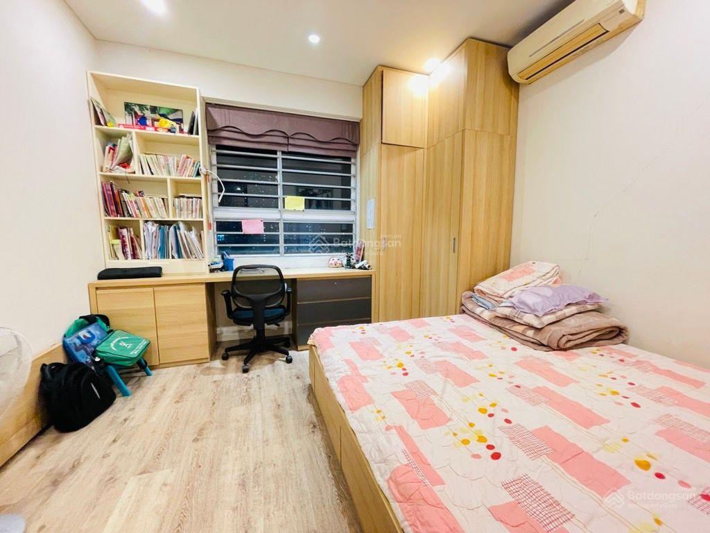 Bán căn hộ chung cư 70m 2pn 2vc thuộc kđt hồng hà eco city tứ hiệp yên sở sau viện nội tiết ko gian