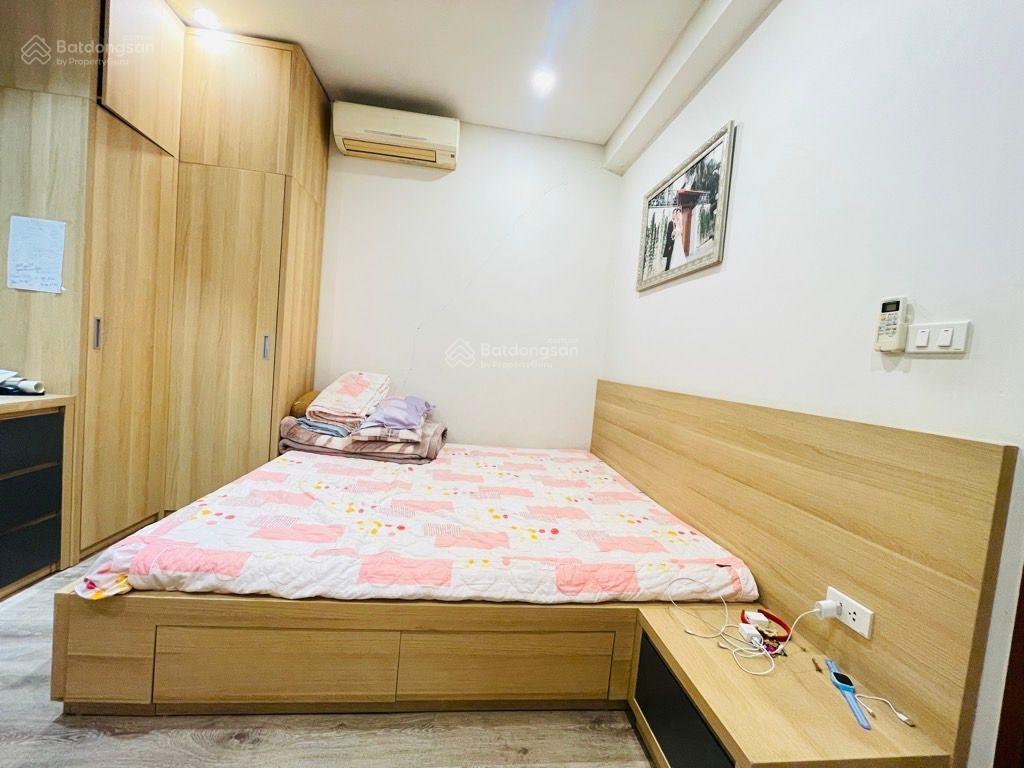 Bán căn hộ chung cư 70m 2pn 2vc thuộc kđt hồng hà eco city tứ hiệp yên sở sau viện nội tiết ko gian