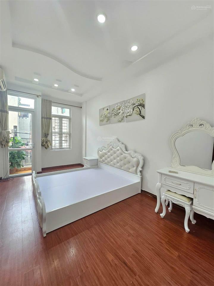 Bán nhà phố đại từ 40m 5tầng mt4m 4pn đường trước nhà 3m vị trí đẹp 30m ra đường ô tô chánh