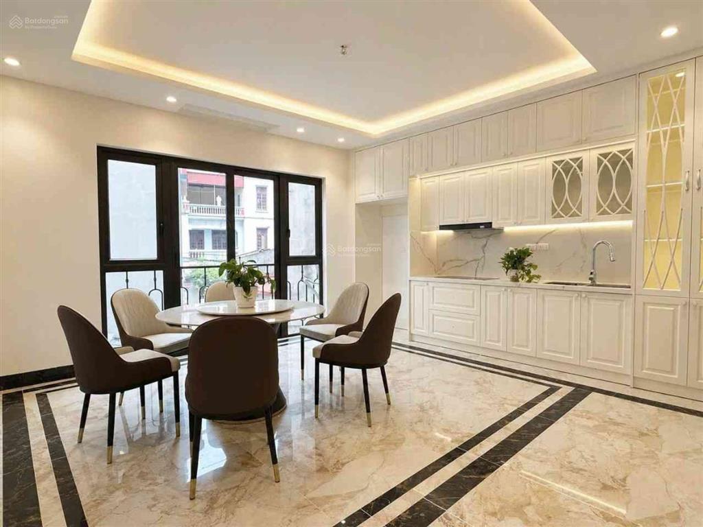 Bán nhà định công 40m2 6tang 4pn thang máy nhà cách ô tô đỗ 10mvị trí khu dân trí cao gần đường 2.5