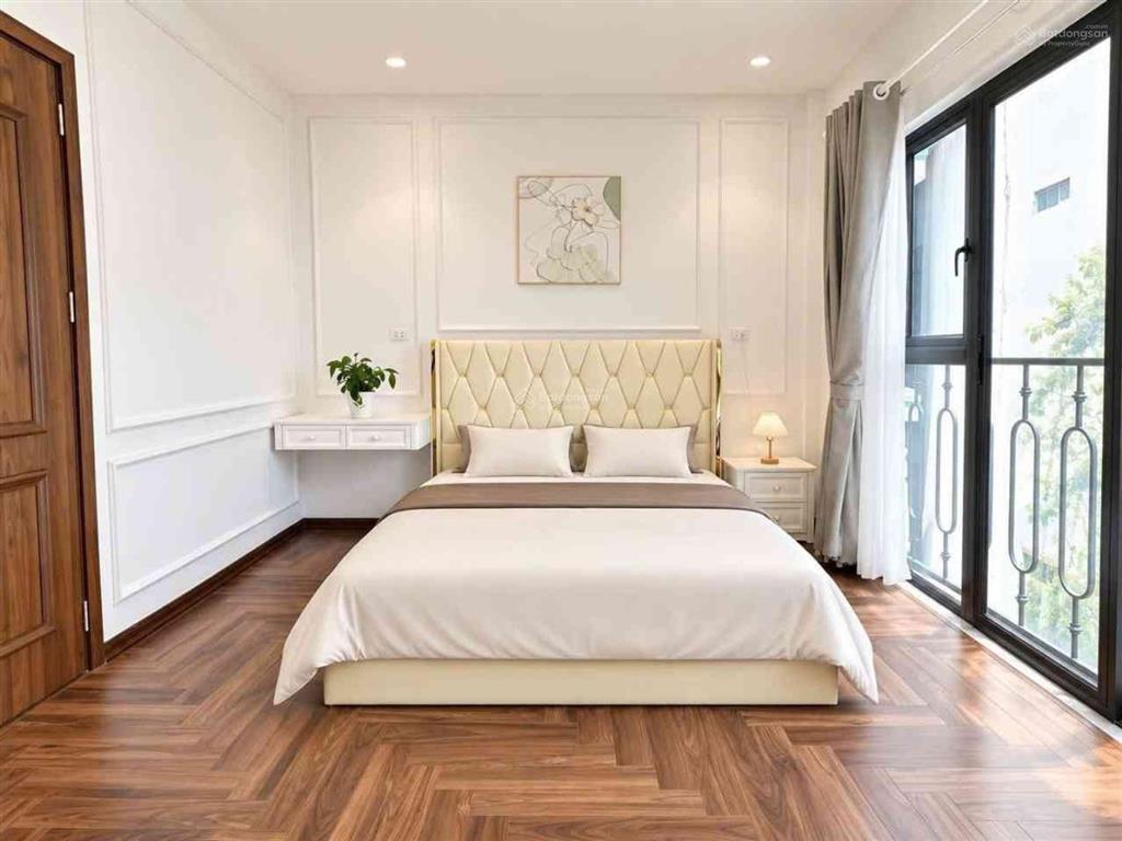 Bán nhà định công 40m2 6tang 4pn thang máy nhà cách ô tô đỗ 10mvị trí khu dân trí cao gần đường 2.5