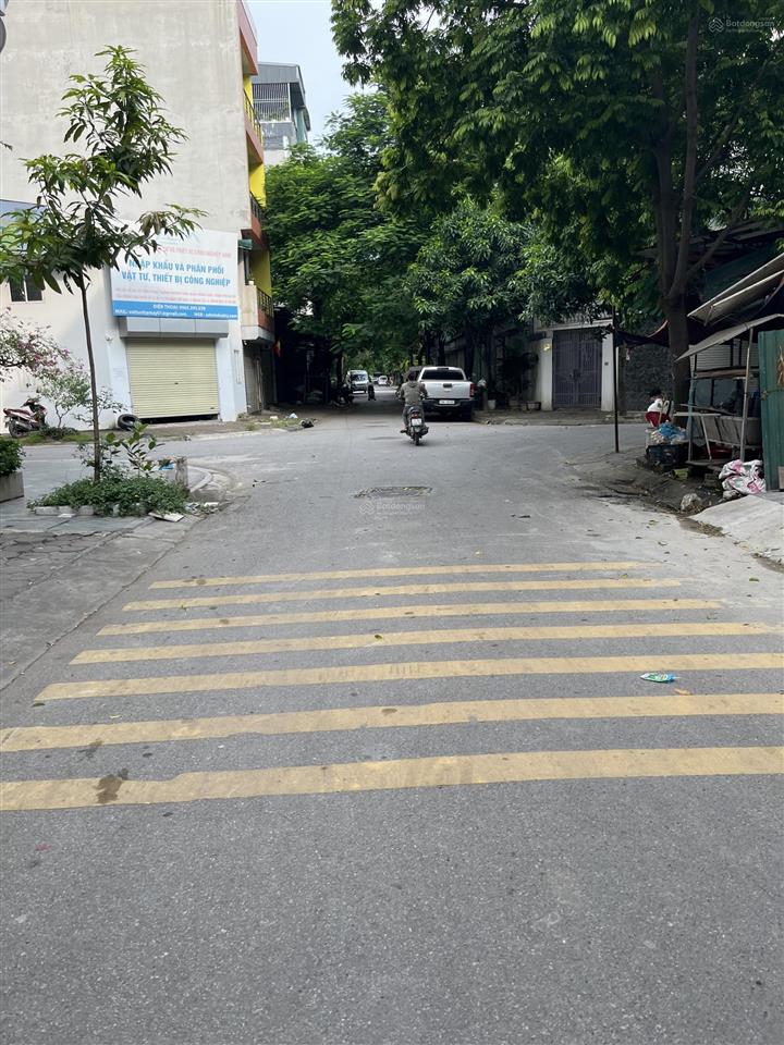Bán liền kề kđt linh đàm 60m2 6tang mt5m mặt đường 8m vỉa 2 bên nhà thiết kế thông sàn có thang may