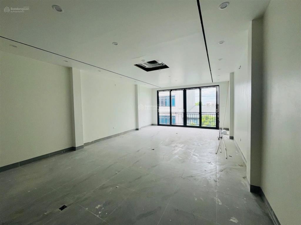 Bán liền kề kđt linh đàm 60m2 6tang mt5m mặt đường 8m vỉa 2 bên nhà thiết kế thông sàn có thang may