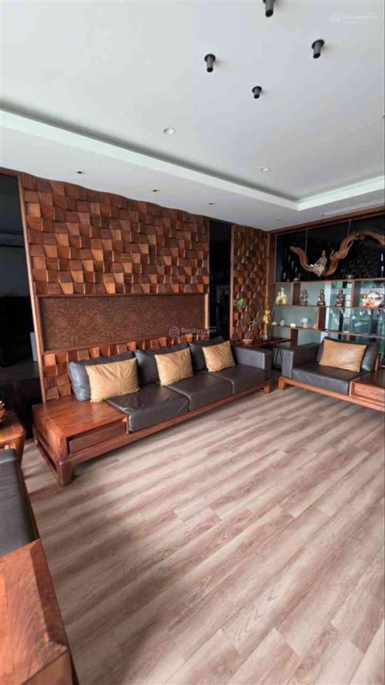 Bán nhà phố nguyễn lân 100 m 5 tầng mt 5.5m thang máy ô tô vào nhà vị trí đẹp view hồ rùa
