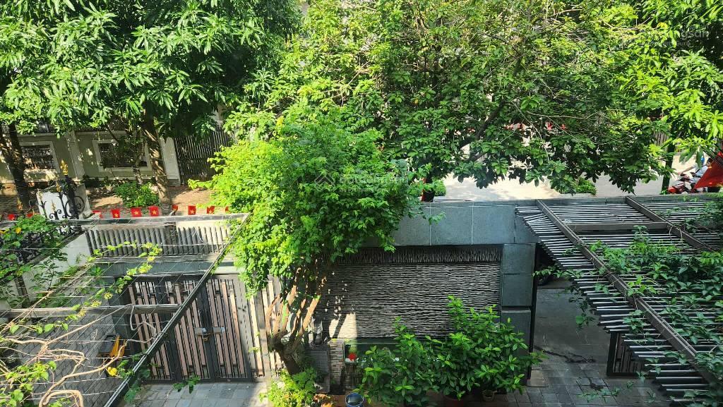 Bán biệt thự sân vườn tây nam linh đàm 200m 4tang mt13m vị trí đắc địa không gian lý tưởng xứng tầm