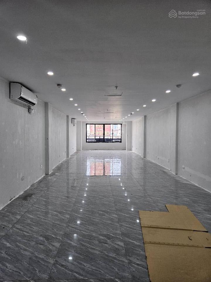 Bán toà văn phòng mặt phố view hồ 110m 9tầng thang máy phố lương đình của vị trí đắc địa quận dđ