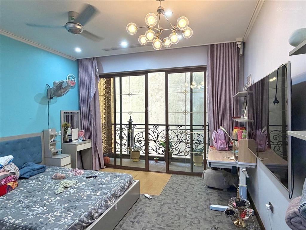 Bán nhà phố mai anh tuấn 140m 7 tầng mt9m thang máy nhà vị trí đẹp gần hồ hoàng cầu vị trí cực đẹp