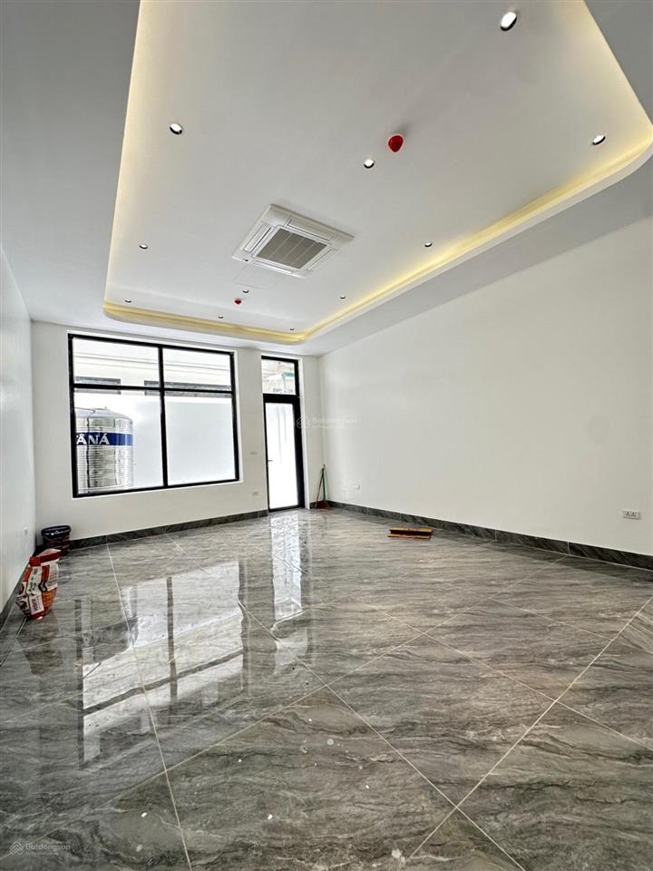 Bán liền kề louis hoàng mai 110m 6tang 8pn mt5m thang máy vị trí đẹp ở và làm trụ sở ct kinh doanh