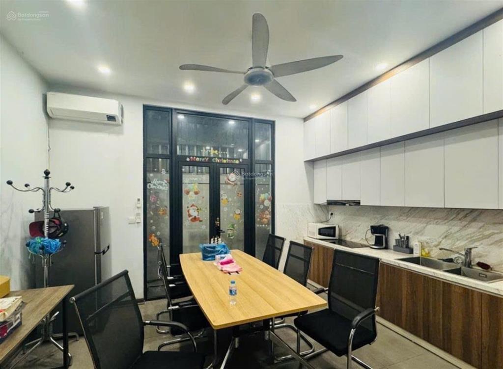 Bán nhà kđt đại kìm nguyễn xiển 75m 5tang mt5m vị trí vàng trong khu vực phù hợp ở và kinh doanh vp