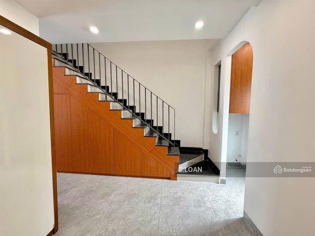 Bán nhà hxh 8m đường trường lưu, p.long trường, q.9 dt 50,1m2 (4,2x12m)