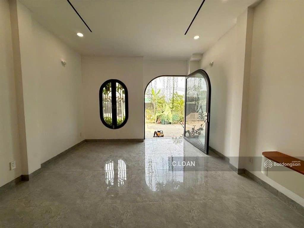Bán nhà hxh 8m đường trường lưu, p.long trường, q.9 dt 50,1m2 (4,2x12m)
