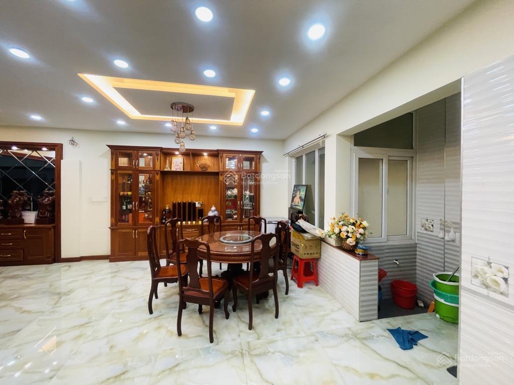 Nhà 120m2  ngang gần 7m khu vip tân sơn nhì  tặng full nội thất cao cấp.
