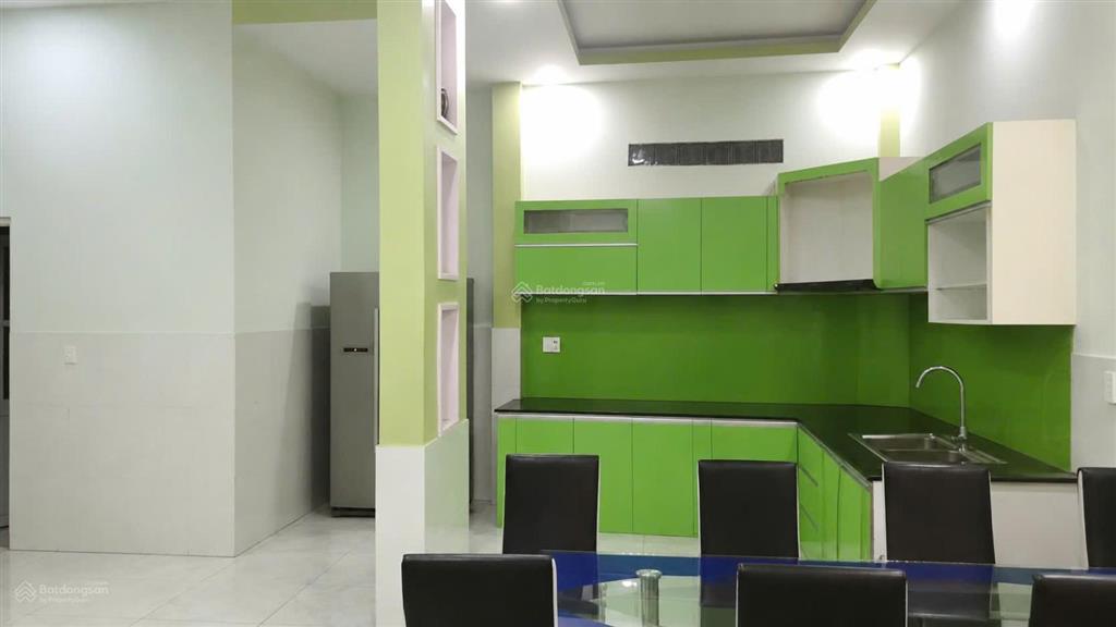 Bán nhà riêng tại đường phạm ngọc thạch, 5,2 tỷ, 190 m², view đẹp, nhiều tiện ích