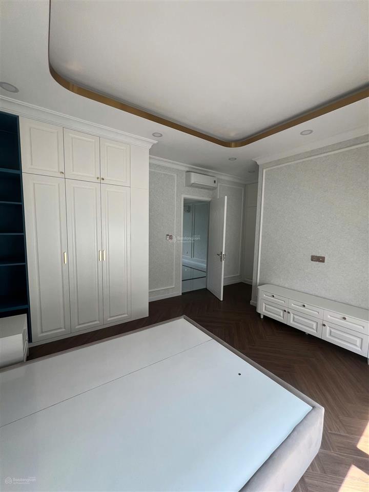Cho thuê nhà khu verosa khang điền full nội thất mới