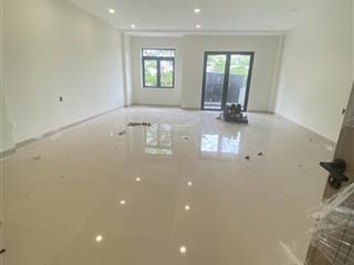 Cho thuê nhà làm văn phòng kdc khang an trệt suốt có thang máy phòng rộng