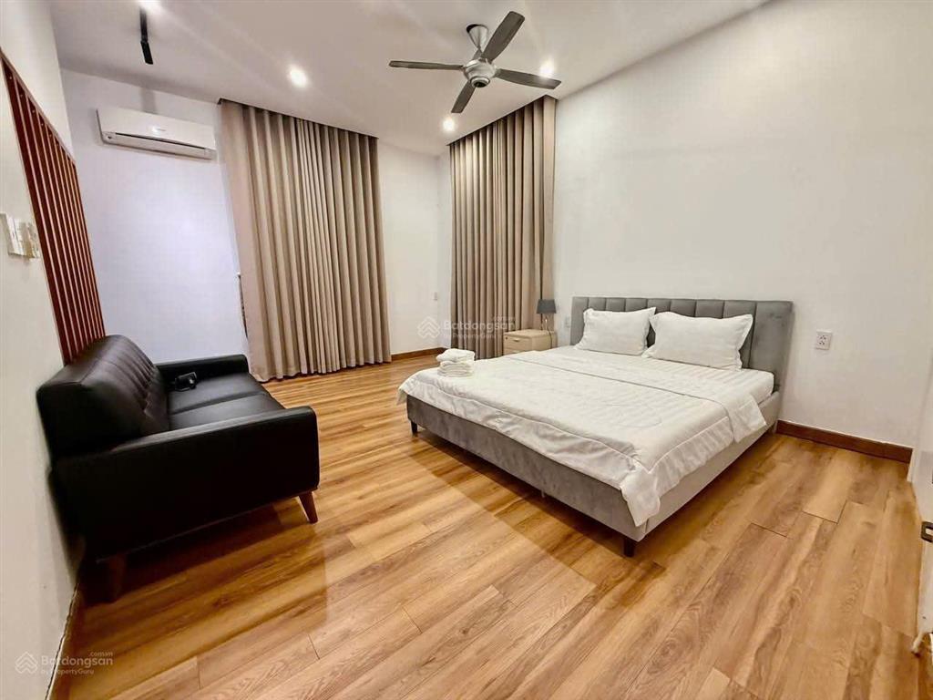 Cho thuê villa compound thảo điền  700m² sân vườn hồ bơi full nội thất