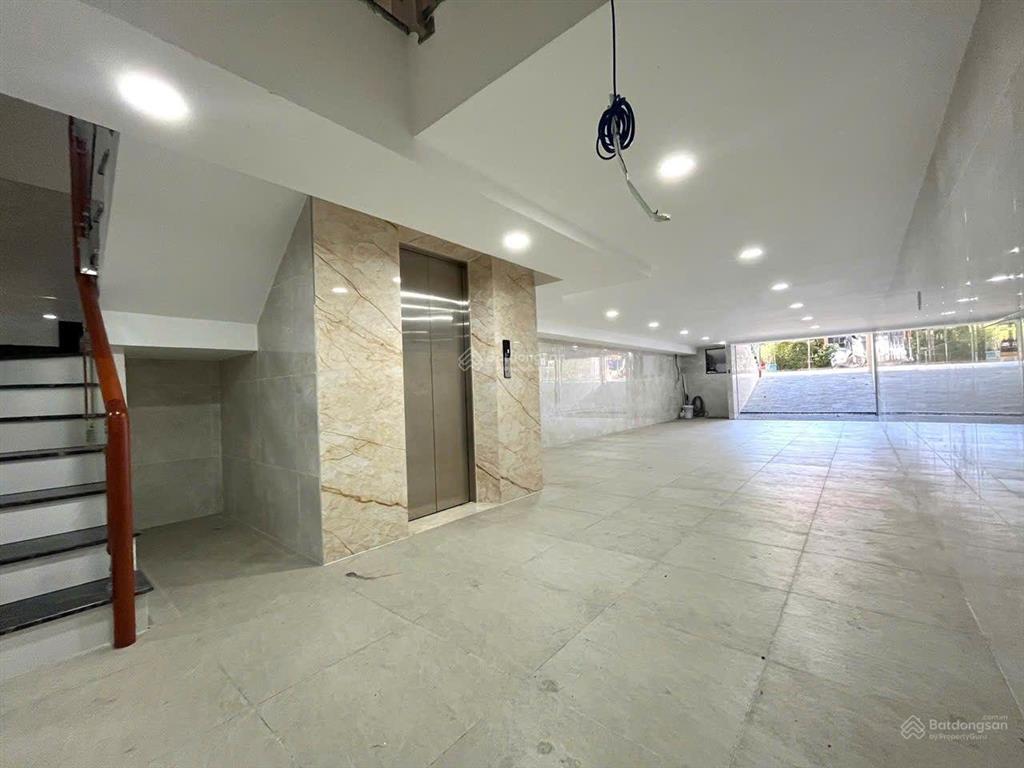 Cho thuê nguyên căn nhà văn phòng  khu đô thị an phú an khánh