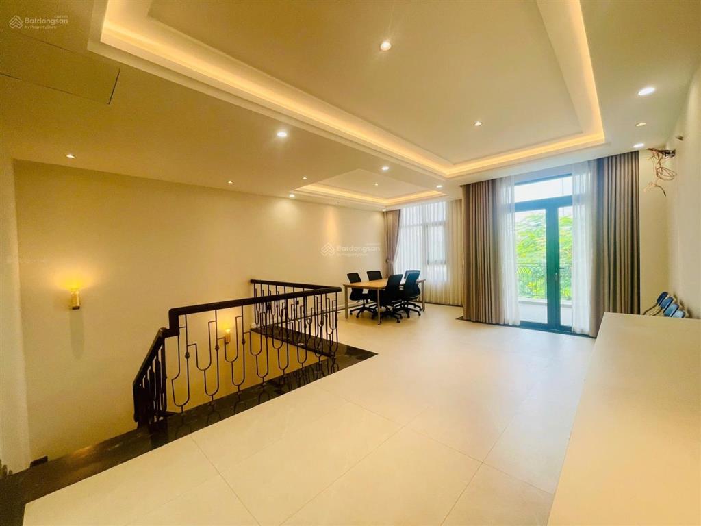Cho thuê nhà khu compound verosa khang điền chỉ 25 triệu nội thất đẹp