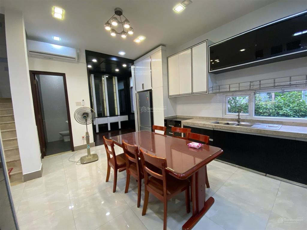 Cho thuê biệt thự villa park 4 phòng ngủ, chỉ 25 triệu/th