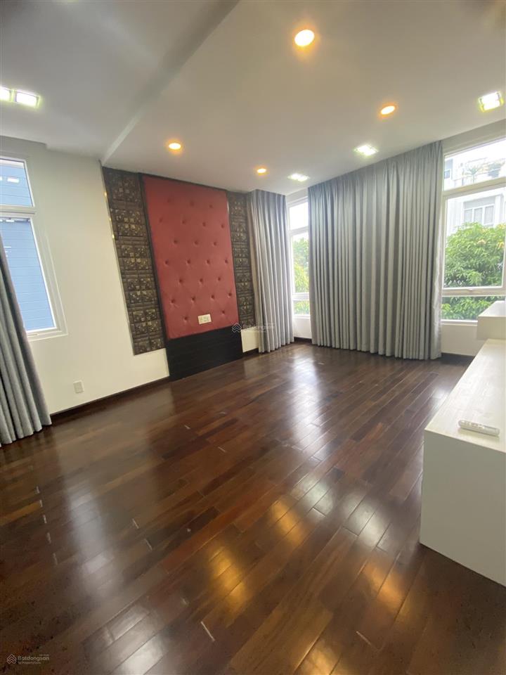Cho thuê biệt thự villa park 4 phòng ngủ, chỉ 25 triệu/th