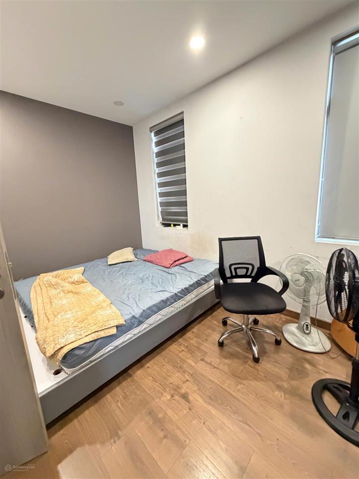 Cho thuê căn góc tại lakeview city trệt lửng 3 lầu full nội thất thang máy  chỉ 30 triệu